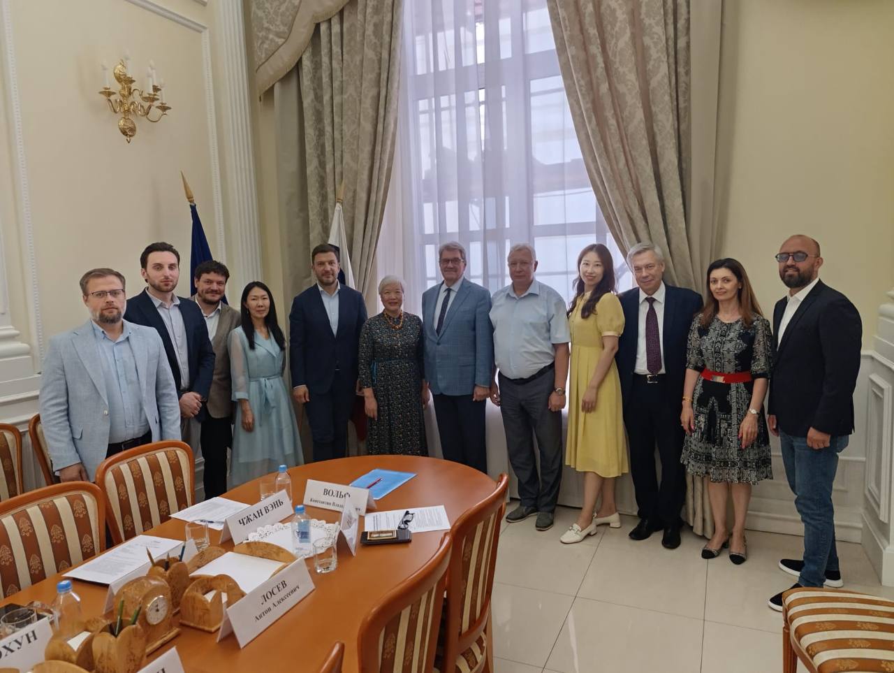 Член ЛРО «Деловая Россия» провёл стратегическое совещание с делегацией автомобильной провинции Сычуань